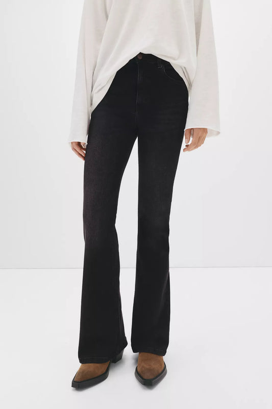 Pull & Bear - High-Waist Flared Jeans 01029