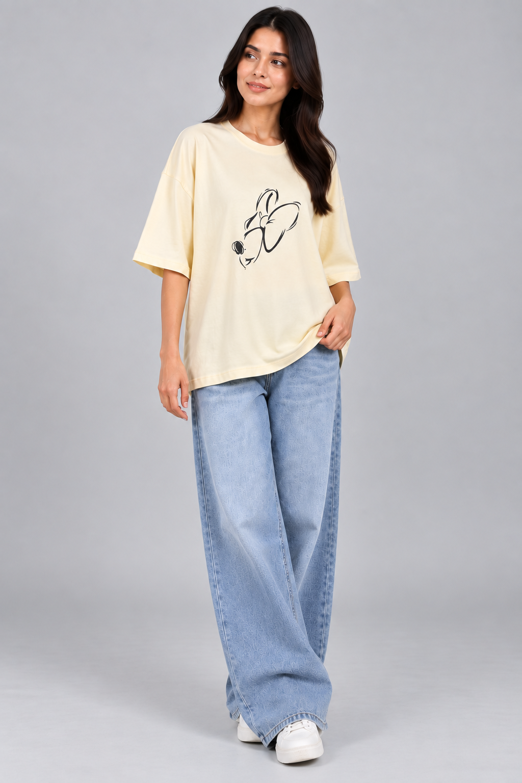 Ivory Sketch Bow Oversized Tee