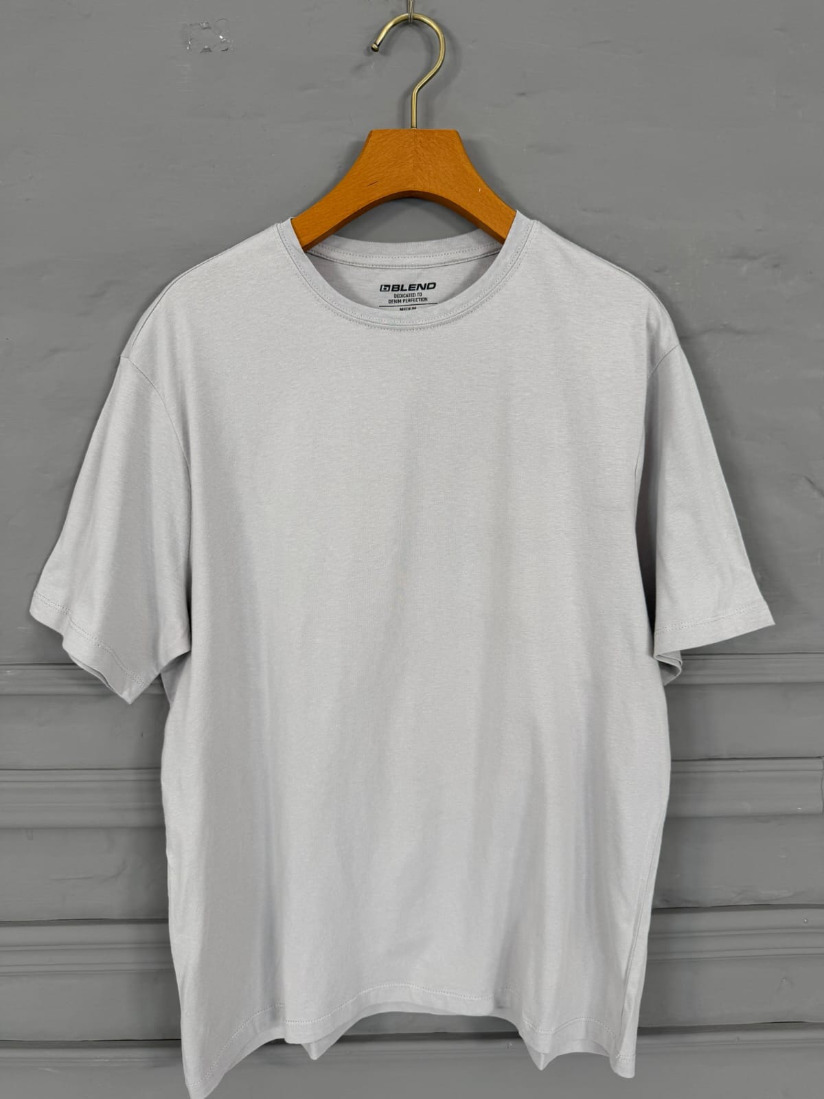 Minimal Grey Cotton Tee