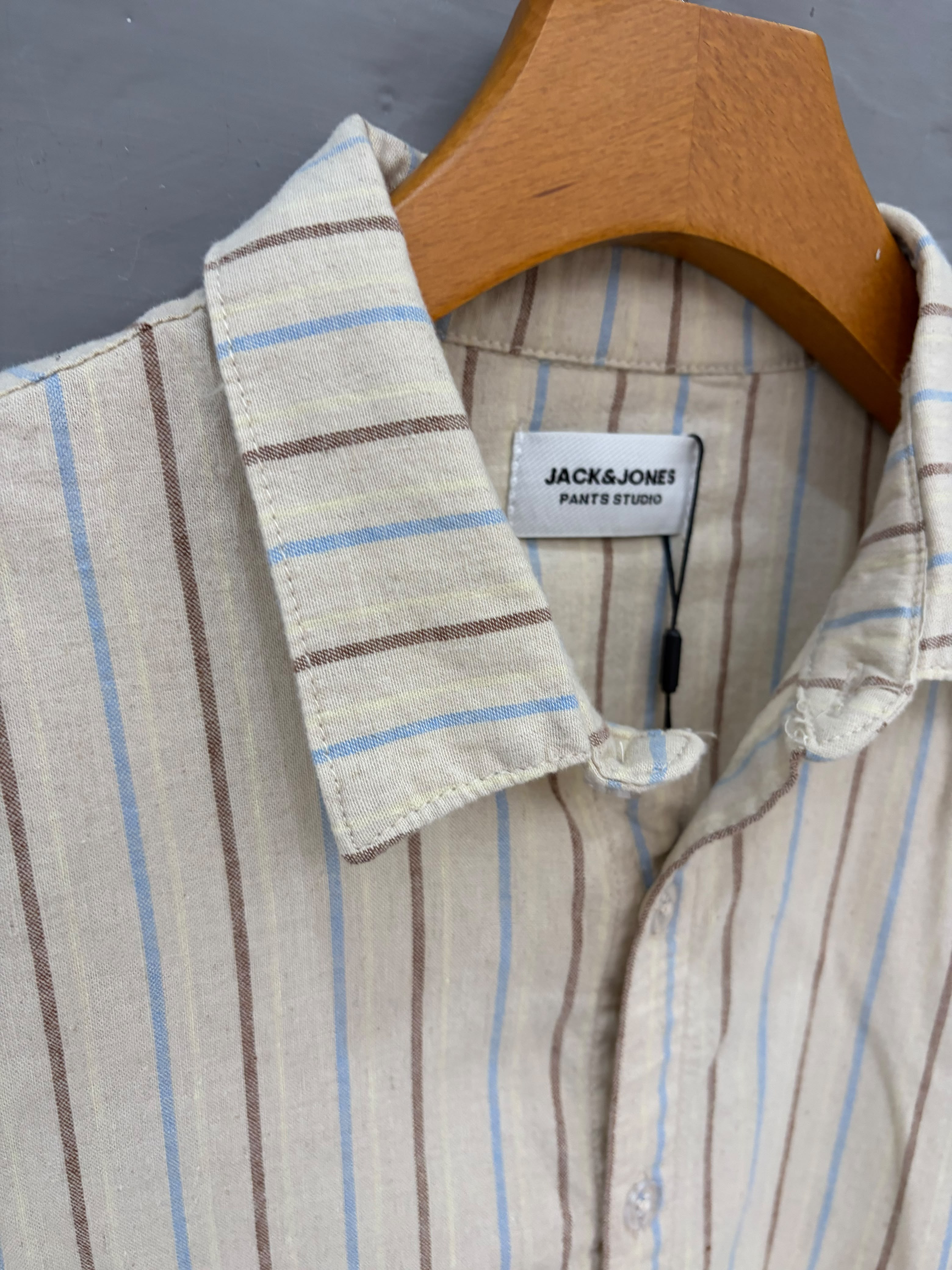 Essential Relaxed Shirt