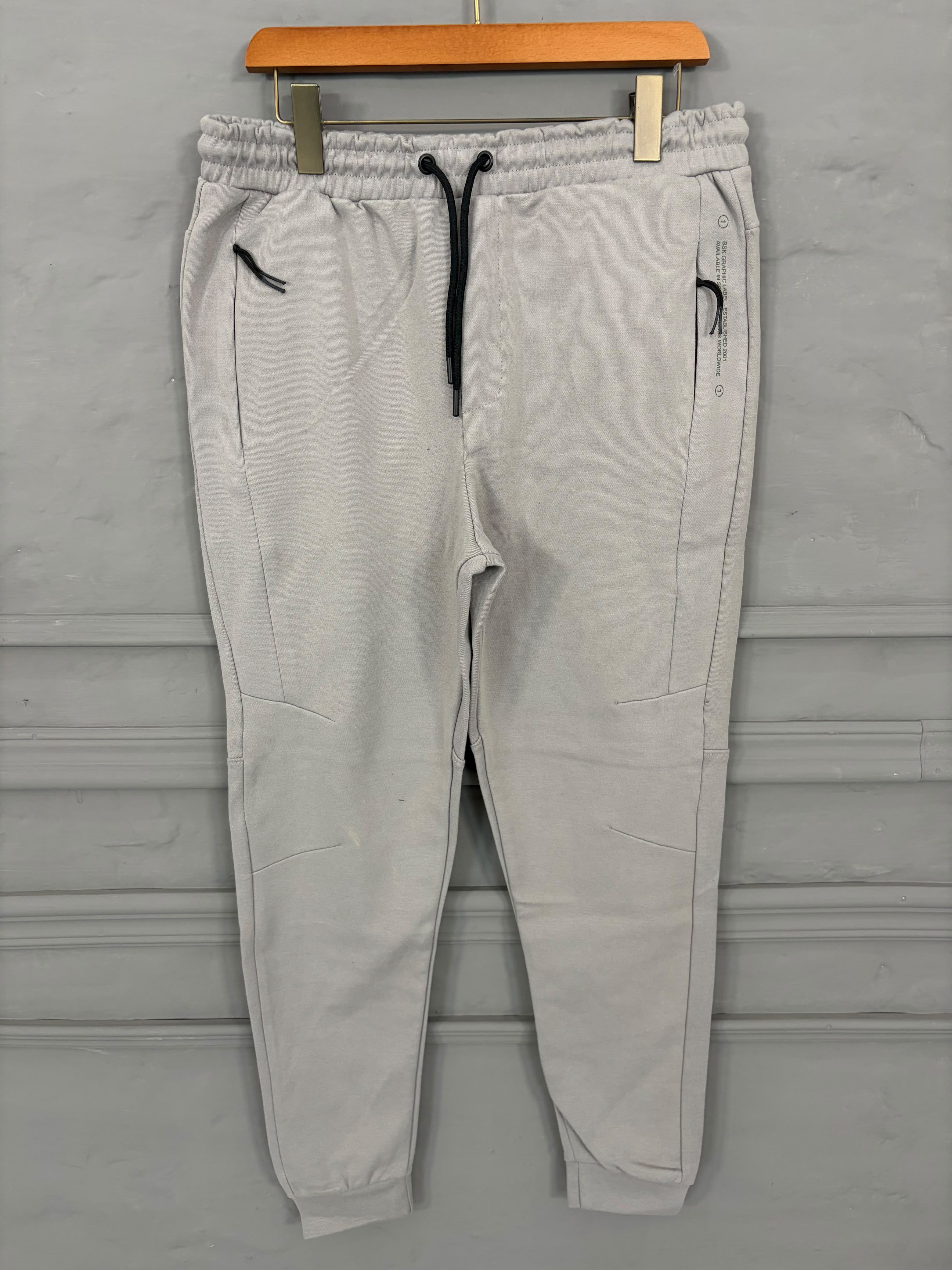 Men’s Urban Zip-Pocket Trouser