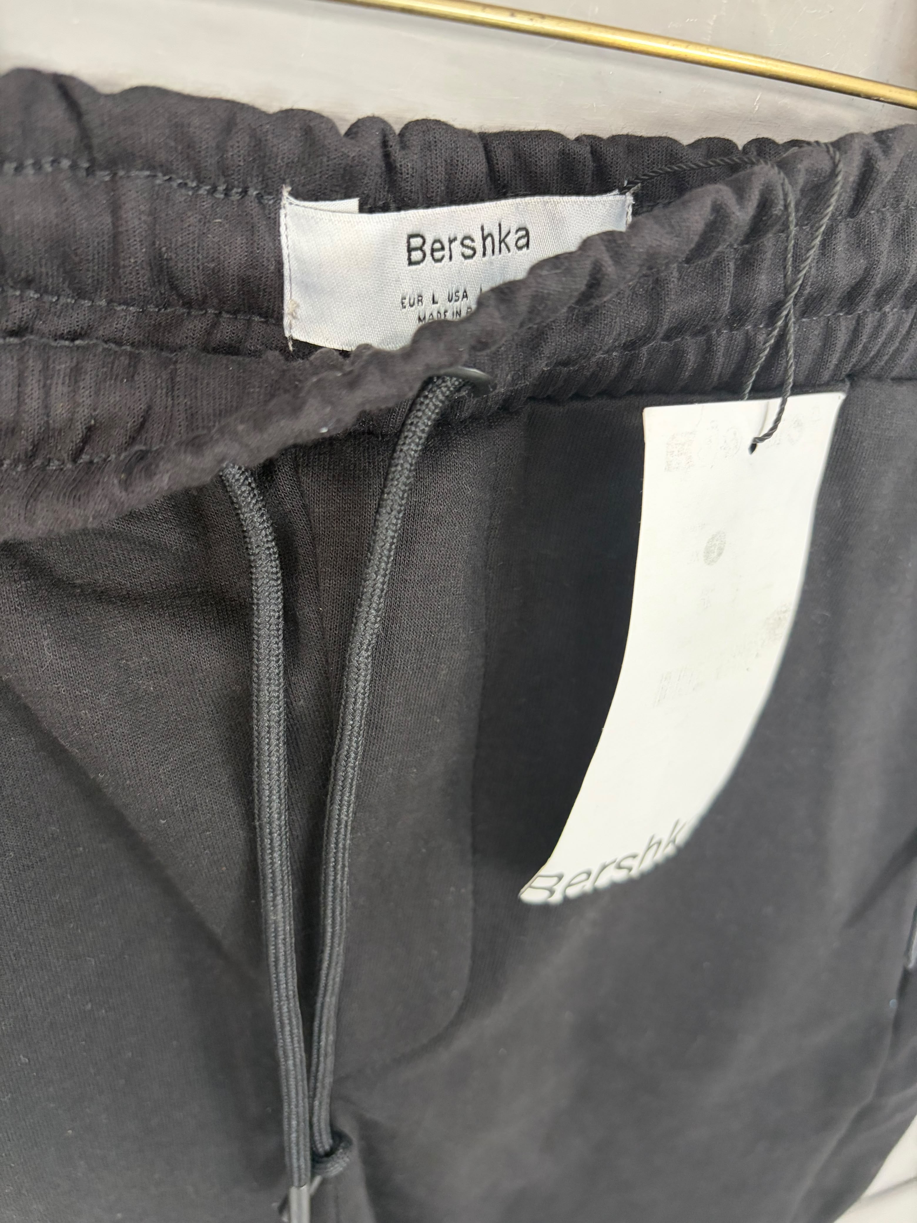 Men’s Essential Tapered Jogger Trousers