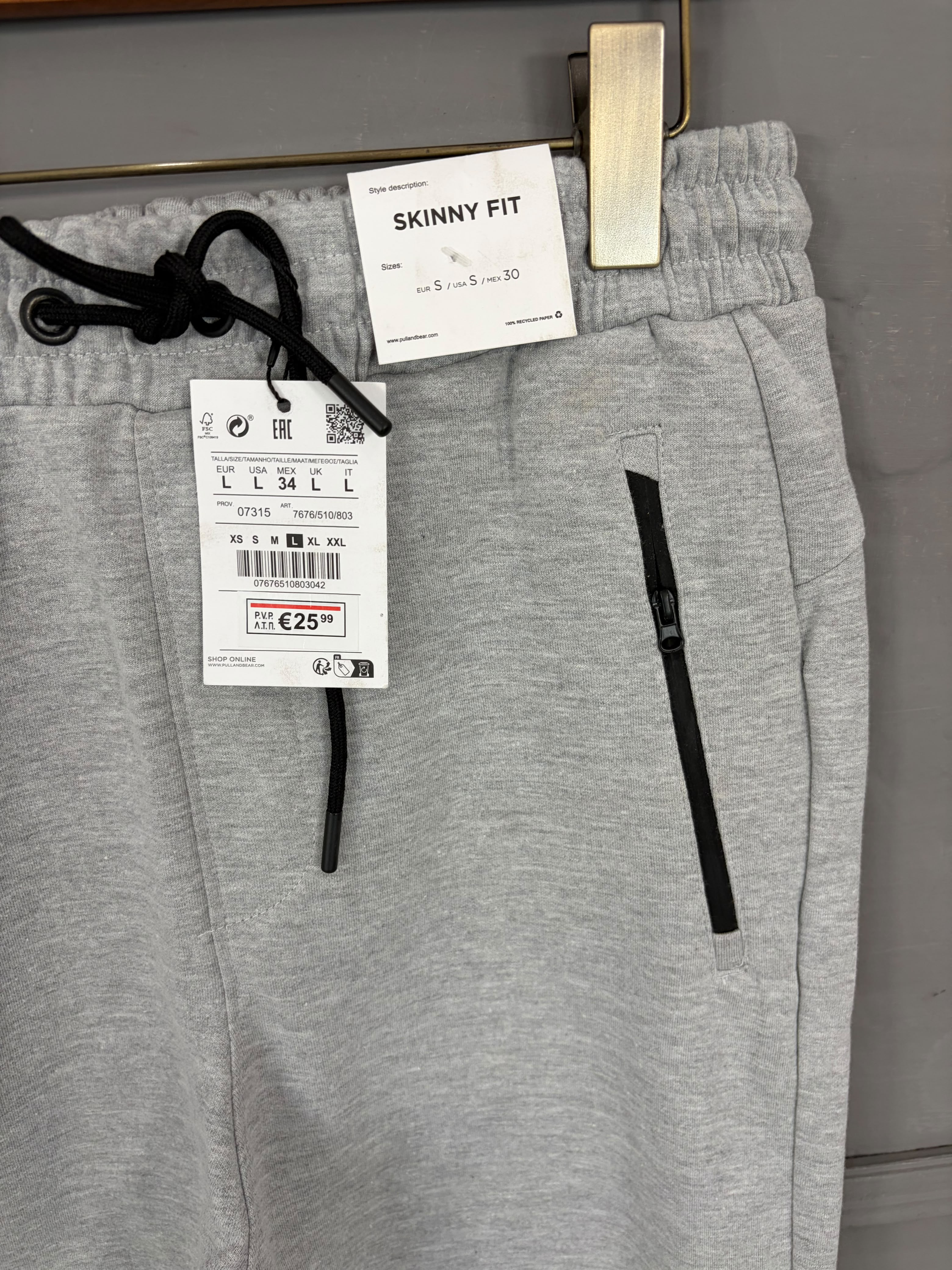 Men’s Essential Grey Zip-Pocket Joggers