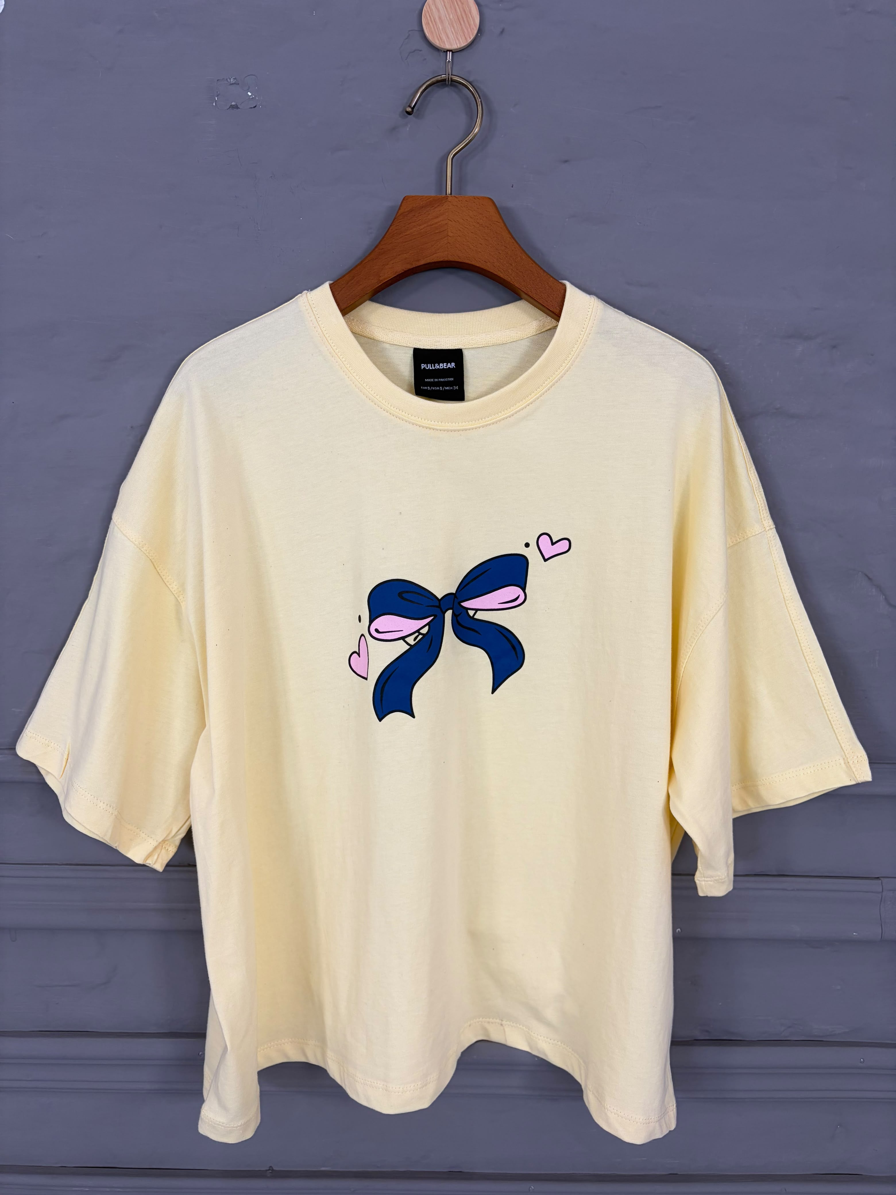 Bow Graphic Drop Shoulder Tee