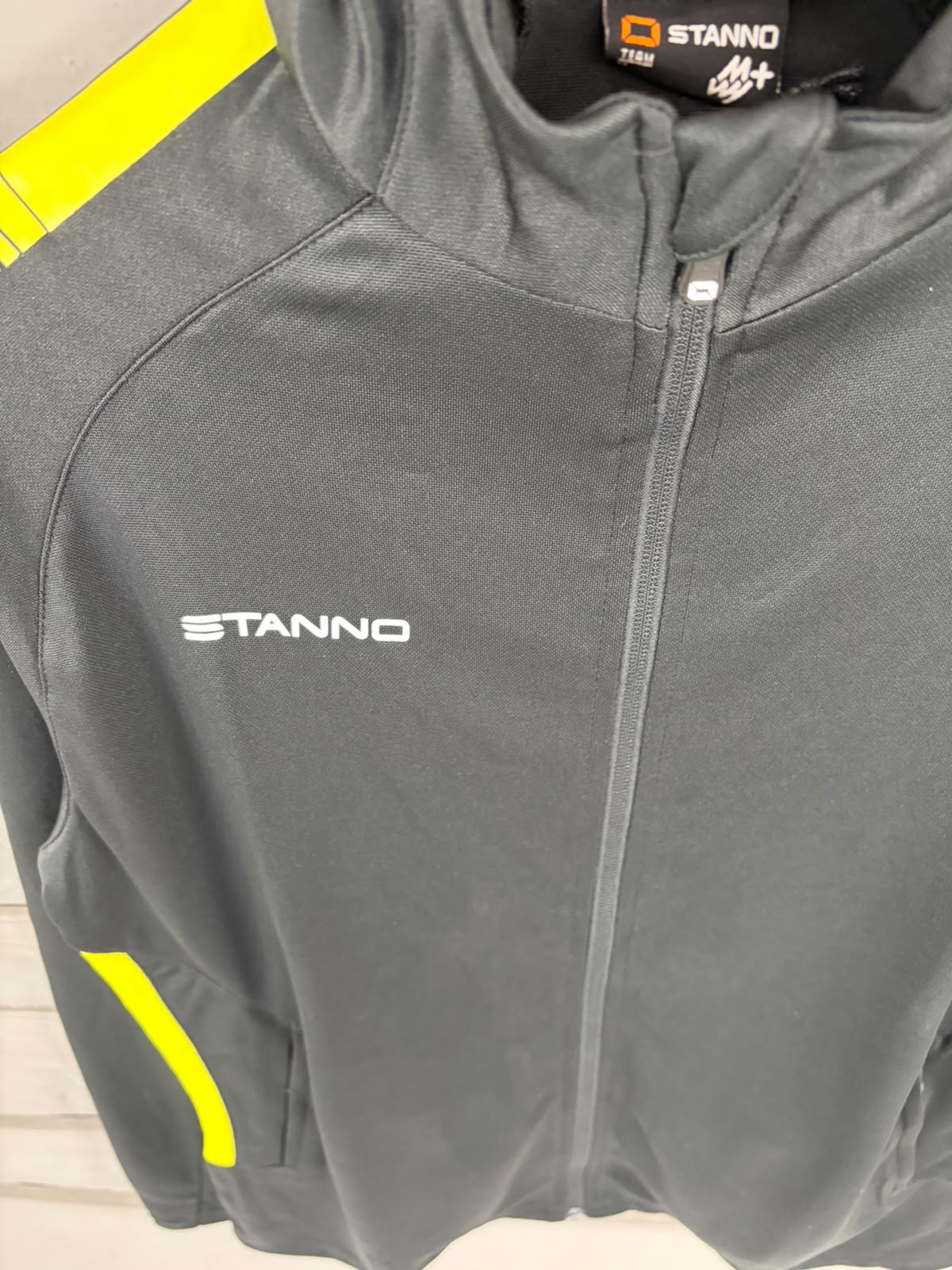 Men’s Active Zip-Up Jacket