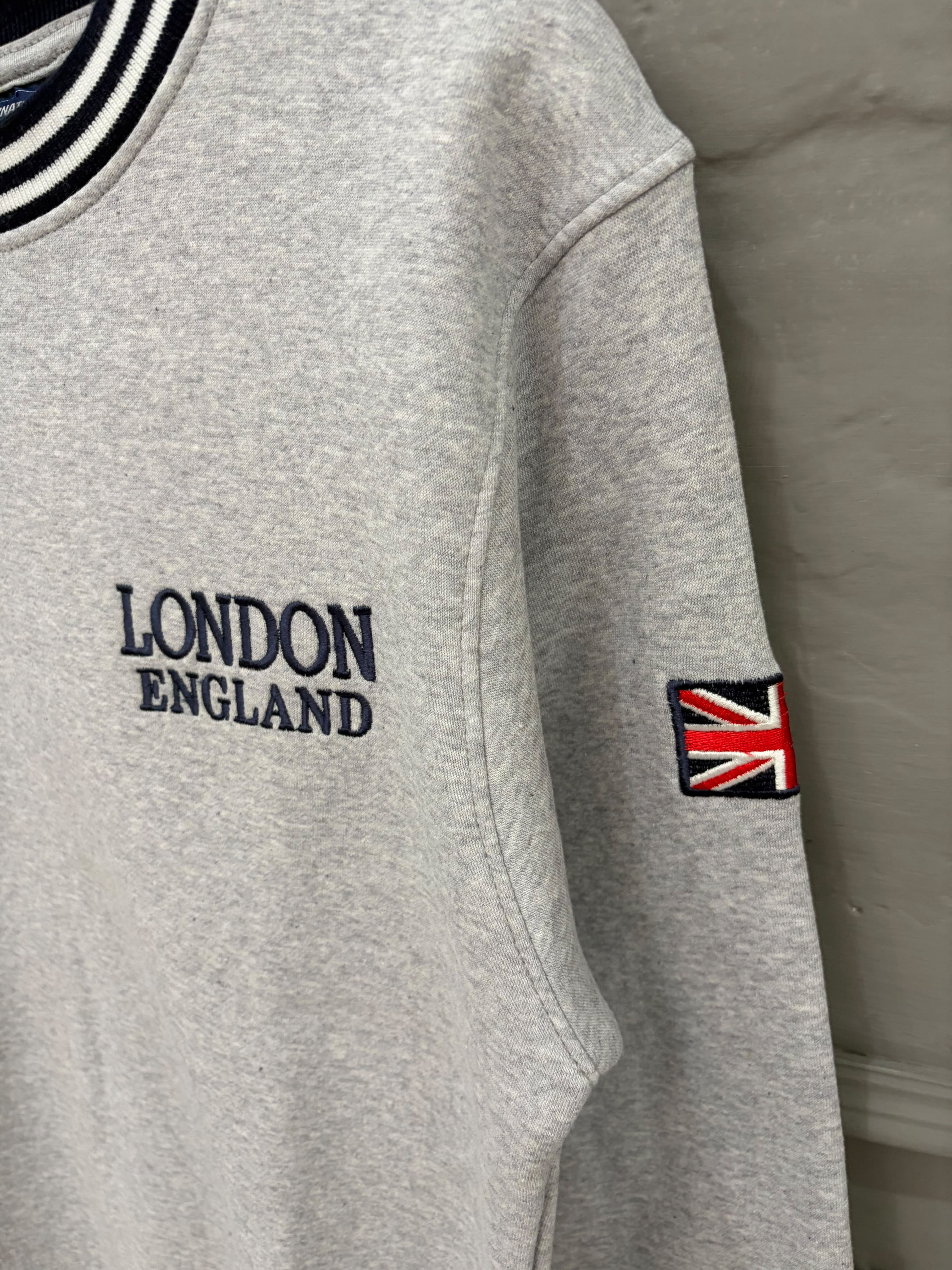 Men’s Classic Streetwear Sweatshirt