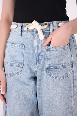 Women Skyline Barrel Jeans